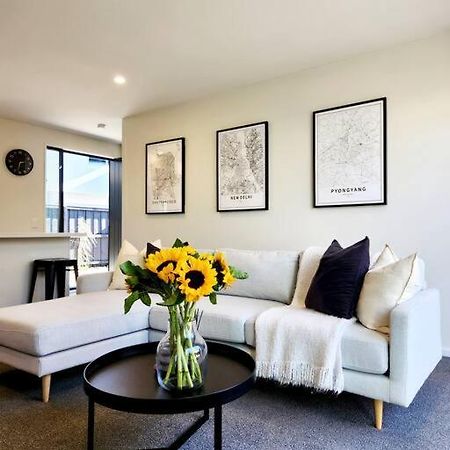Central Home With Internal Garage - Close To Cbd! 基督城 外观 照片